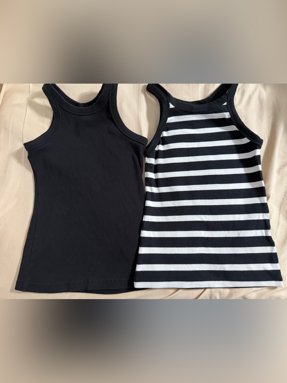 H&M tanks